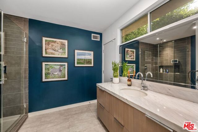 3112 Corda Drive, Los Angeles CA: https://media.crmls.org/mediaz/4bd46968-077d-4f6b-a2cc-dcc10b2eeaca.jpg