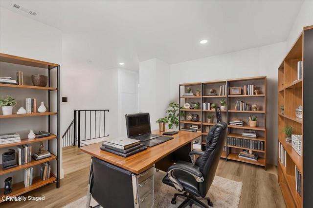 Detail Gallery Image 14 of 20 For 1314 Gina Dr, Oxnard,  CA 93030 - 3 Beds | 2/1 Baths