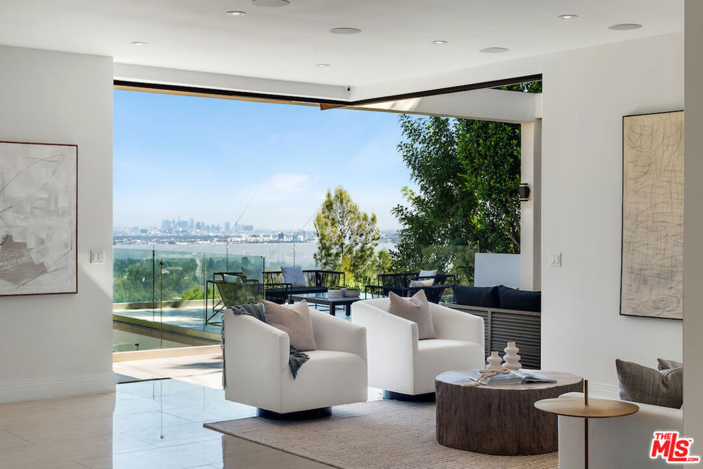 1280 Angelo Drive