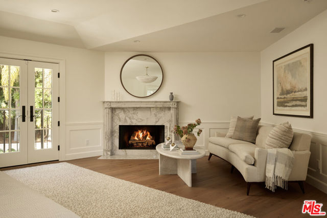 6 Bed Home for Sale in Los Angeles, California