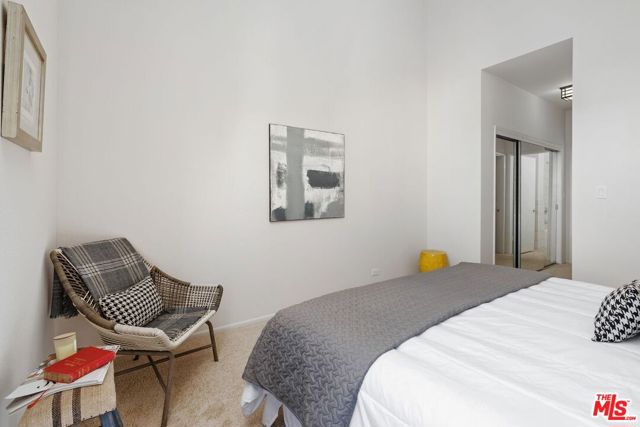 1440 Veteran Avenue, Los Angeles CA: https://media.crmls.org/mediaz/4bd6284e-3c9d-46b3-9372-cf2fbfe306eb.jpg