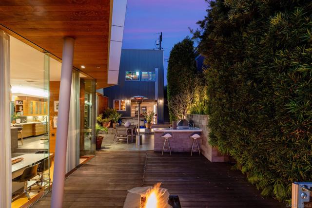 2730 Brant St, San Diego CA: https://media.crmls.org/mediaz/4bd67118-2b20-48c2-af8c-cd472fd3107a.jpg