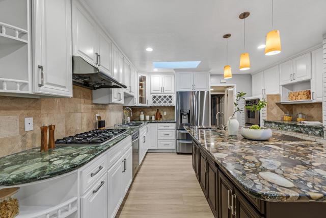 22562 Alcalde Road, Cupertino CA: https://media.crmls.org/mediaz/4bd7ba90-5321-4d50-9ee4-fcc18d89bcd9.jpg