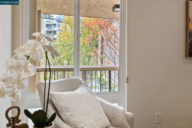 1129 AVENIDA SEVILLA, Walnut Creek CA: https://media.crmls.org/mediaz/4bd8429e-e036-4a32-9937-8b1b98be1c02.jpg