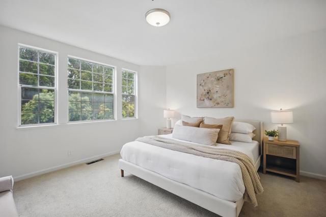 7 Moonlight Court, South San Francisco CA: https://media.crmls.org/mediaz/4bd90a06-3d4a-46c4-a569-2bd0cd0d03e8.jpg