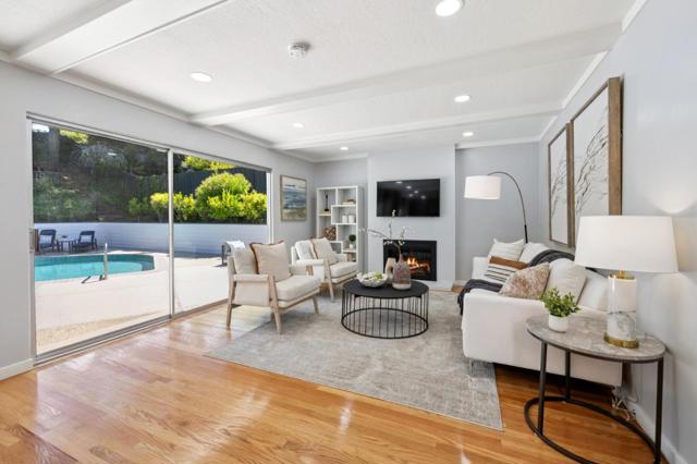 2985 Trousdale Drive, Burlingame CA: https://media.crmls.org/mediaz/4bd95572-deca-4058-ae08-9ab24ec94261.jpg