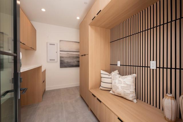 Image 19 of 40 For 2615 Hillside Drive