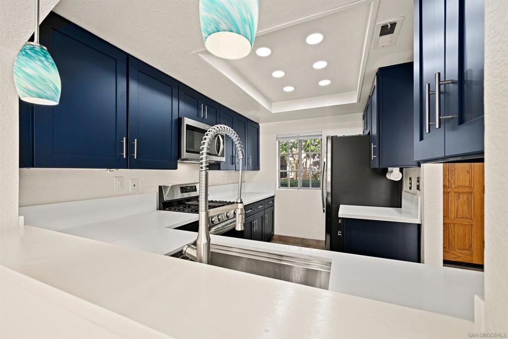 MLS #250042122SD image #5