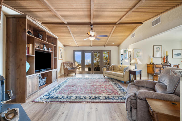 70770 S View Drive, Mountain Center CA: https://media.crmls.org/mediaz/4bd9cb66-a350-41cc-a4e0-5352146af073.jpg