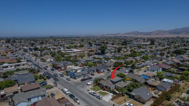 1117 Garner Avenue, Salinas CA: https://media.crmls.org/mediaz/4bda299e-4878-48ce-a93a-43805280a1bd.jpg