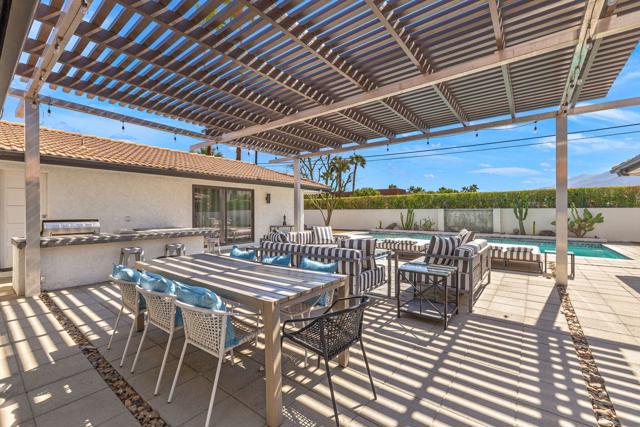 505 N Camino Real, Palm Springs CA: https://media.crmls.org/mediaz/4bda33fd-a062-468e-860a-d89dedf0fed7.jpg