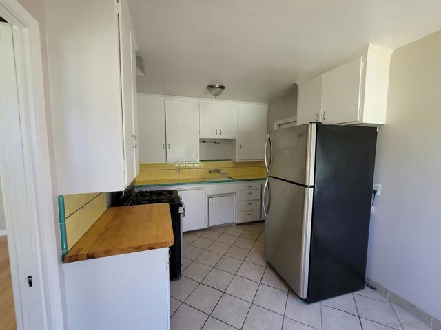 4660 Saratoga Ave, San Diego CA: https://media.crmls.org/mediaz/4bda8313-3daa-4654-a395-6a1c729a1141.jpg