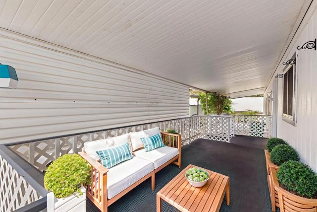 Detail Gallery Image 13 of 31 For 276 N El Camino Real #22,  Oceanside,  CA 92058 - 2 Beds | 2 Baths