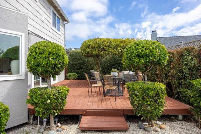 340 Shelter Cove Drive, El Granada CA: https://media.crmls.org/mediaz/4bde2250-60cf-4f7f-af21-50ec3560a13f.jpg