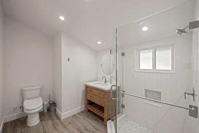 1353 Edgewood Road, Redwood City CA: https://media.crmls.org/mediaz/4bde4936-968b-42dc-b47e-40079d87809e.jpg