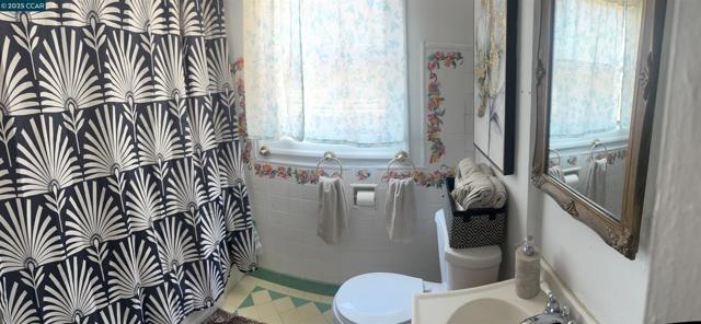 2765 Tuolumne Street, Vallejo CA: https://media.crmls.org/mediaz/4bde769f-5b10-430c-9385-fec67826f6f5.jpg
