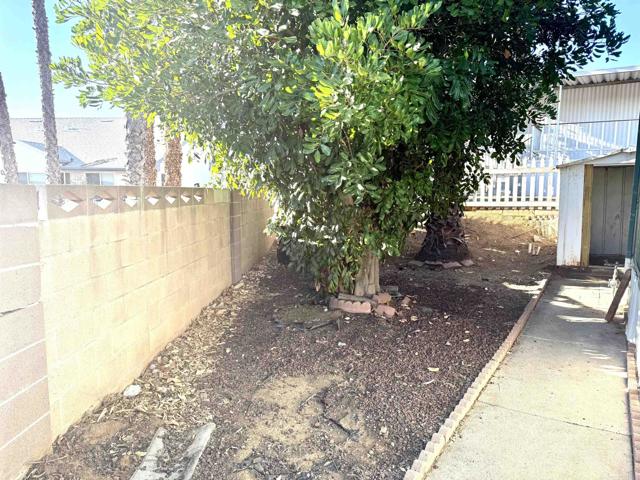 1380 Oak Hill Drive, Escondido CA: https://media.crmls.org/mediaz/4bde7caf-d45b-48c0-b0ea-5940b1cc2c0e.jpg