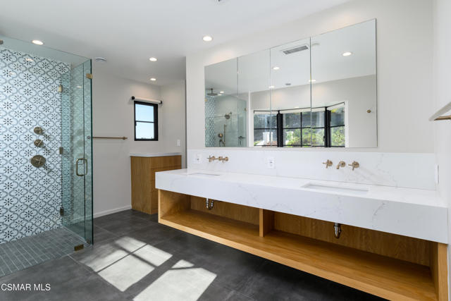 87 Pinecrest Road, Westlake Village CA: https://media.crmls.org/mediaz/4be04c77-3d4b-4a66-b441-00fd2e60bb08.jpg