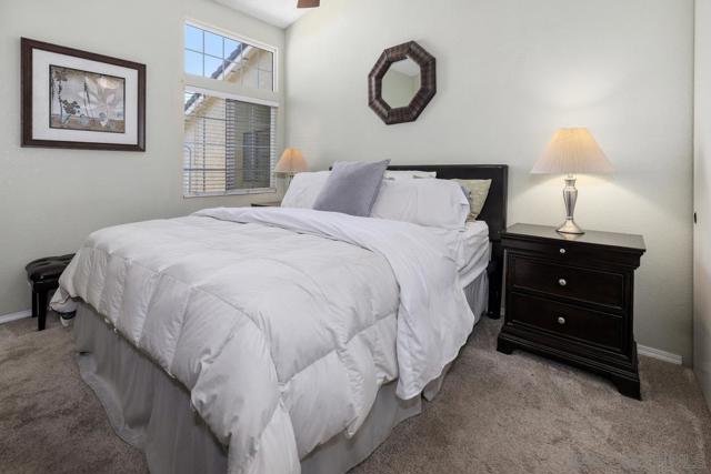 10160 Palm Glen Dr, Santee CA: https://media.crmls.org/mediaz/4be1da4e-72c9-4344-8474-79554bd30782.jpg