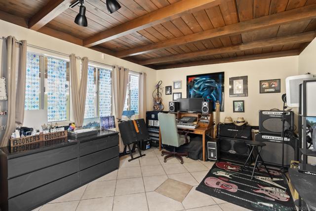 770 Kedzie Ave, San Diego CA: https://media.crmls.org/mediaz/4be20d4a-23d1-4250-890e-796de2872b4d.jpg