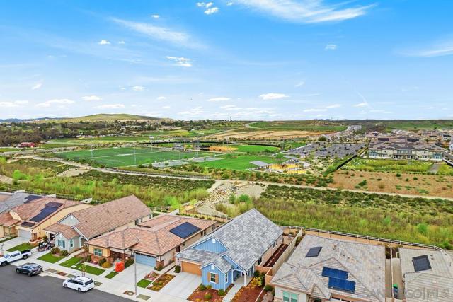 32082 Sedge Way, Temecula CA: https://media.crmls.org/mediaz/4be259da-f477-4895-8919-2a23f2ea0b76.jpg