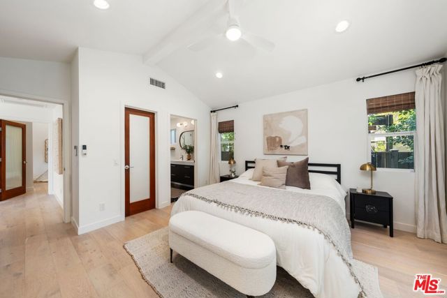 5627 Lemp Avenue, North Hollywood CA: https://media.crmls.org/mediaz/4be329b4-4b06-4b04-adb3-7f89b32a8885.jpg