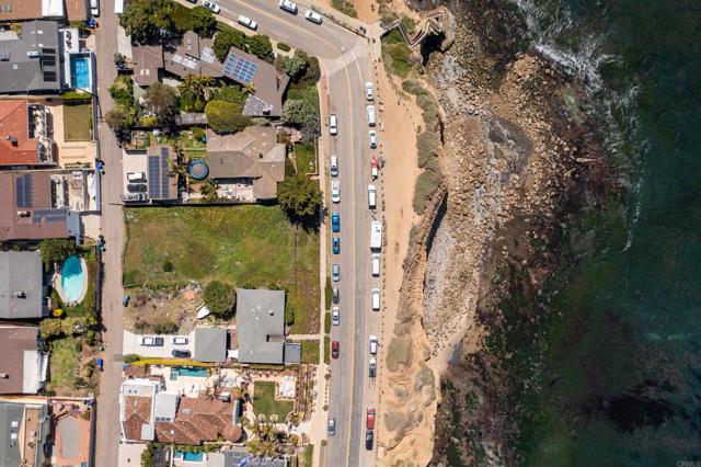 Image 8 of 35 For 741 Sunset Cliffs Boulevard
