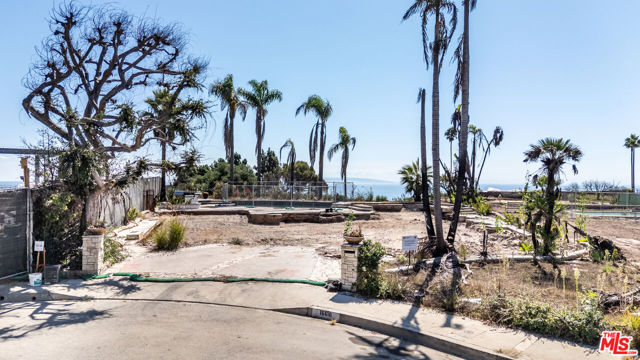 Drew Fenton | 16616 Merrivale Lane Pacific Palisades CA | MLS: 7485844 Drew Fenton | 16616 Merrivale Lane Pacific Palisades CA | MLS: 7485844