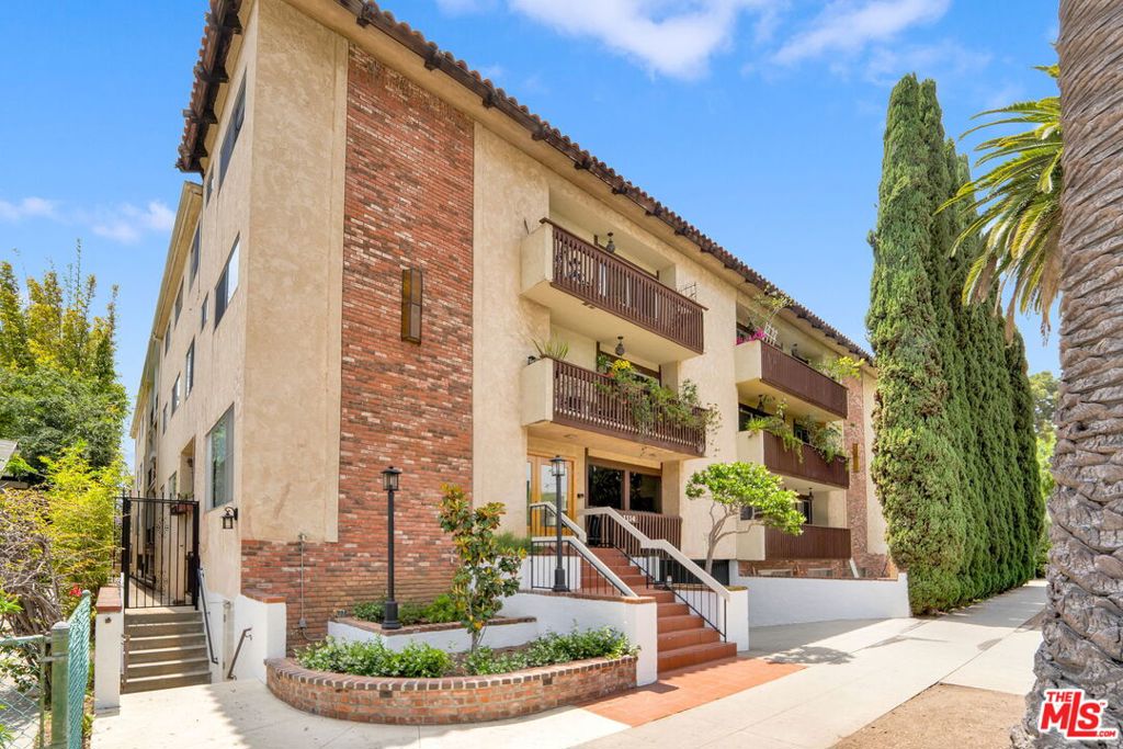 1114 12th Street #103