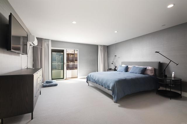 Detail Gallery Image 12 of 27 For 2110 Avenida De La Playa #C,  La Jolla,  CA 92037 - 3 Beds | 2/1 Baths