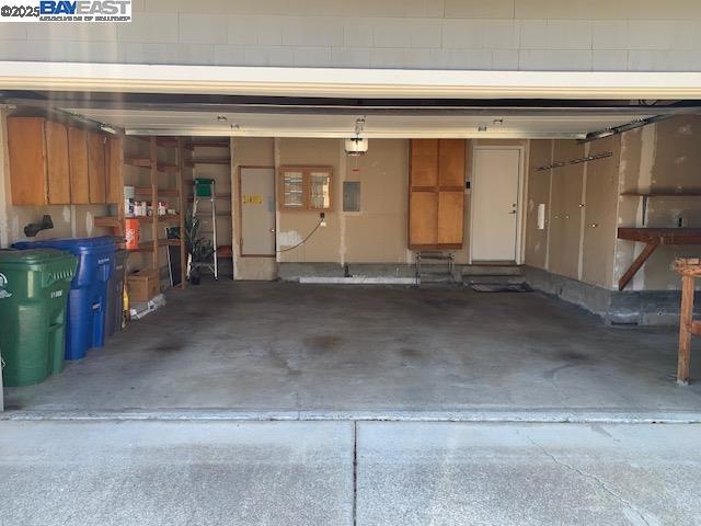 37 Clipper Drive, Alameda CA: https://media.crmls.org/mediaz/4be4df62-849b-429d-a1ee-213519a8552b.jpg