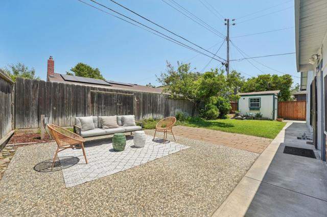 5886 Falon Way, San Jose CA: https://media.crmls.org/mediaz/4be4fbf7-8359-4c2e-b0fa-1858de216b79.jpg