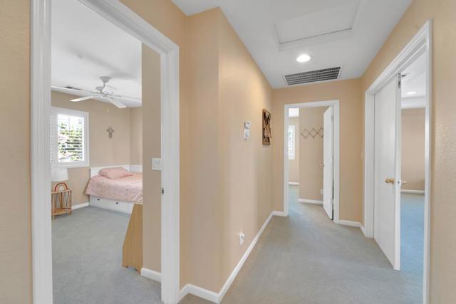 2369 S Creekside Drive, Los Banos CA: https://media.crmls.org/mediaz/4be5a931-2499-47b5-9726-033371a7f389.jpg