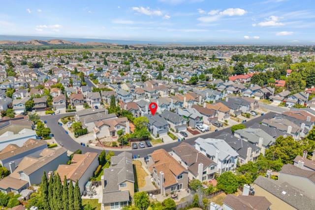 34307 Quartz Terrace, Fremont CA: https://media.crmls.org/mediaz/4be5d4df-326e-4662-84ba-cdf9bf836059.jpg