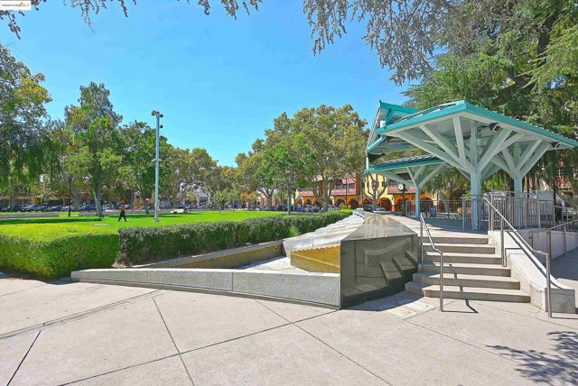 2343 Almond Ave, Concord CA: https://media.crmls.org/mediaz/4be5fb1b-9ac5-4585-8f18-65fc78328d45.jpg