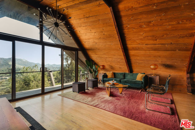 6894 Pacific View Drive, Los Angeles CA: https://media.crmls.org/mediaz/4be69484-9924-444e-867e-fb6b3c6e94c2.jpg