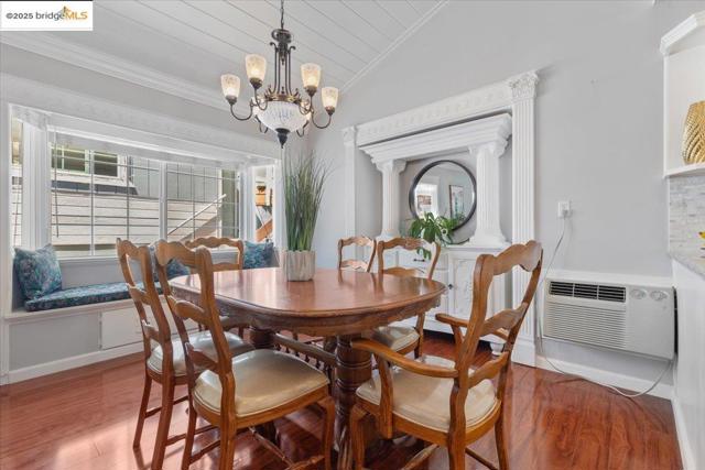 2362 Somerset Ave, Castro Valley CA: https://media.crmls.org/mediaz/4be733d9-fb6f-4354-bc9a-19b942ac2610.jpg