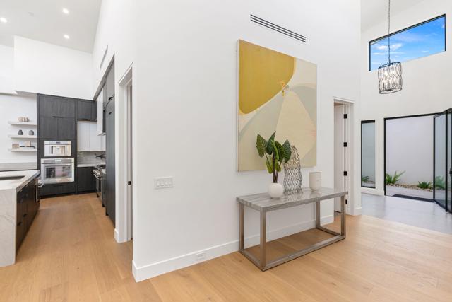 3 Siena Vista Court, Rancho Mirage CA: https://media.crmls.org/mediaz/4be783e5-f767-4c44-8999-5084c61ef990.jpg