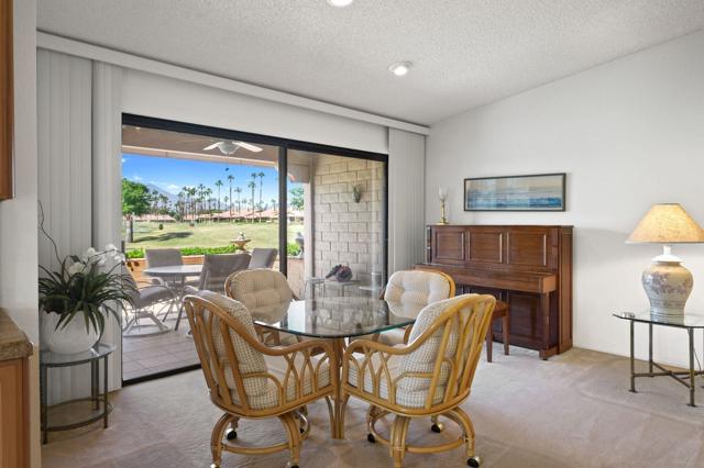 38 Conejo Circle, Palm Desert CA: https://media.crmls.org/mediaz/4be89501-861c-4eed-99b6-f29a9087a5cc.jpg