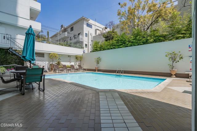 10660 Wilshire Boulevard, Los Angeles CA: https://media.crmls.org/mediaz/4be89907-1875-4686-9b33-fc350d2cc7d1.jpg