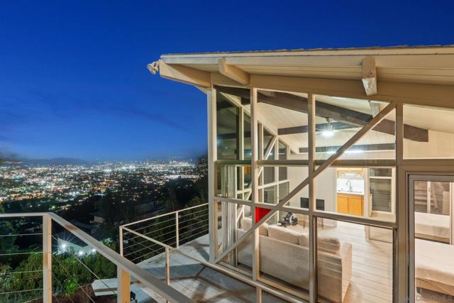 10595 Russell Road, La Mesa CA: https://media.crmls.org/mediaz/4be89df6-97fc-4085-802e-f46e8e67a96e.jpg