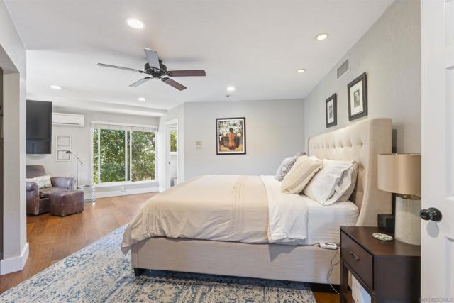 17924 Saint Andrews Dr, Poway CA: https://media.crmls.org/mediaz/4beb1e51-f415-4327-b1c2-0eb94b60cad8.jpg