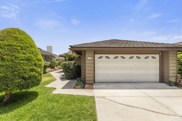 Detail Gallery Image 1 of 1 For 1471 Mercado, Escondido,  CA 92026 - 3 Beds | 2 Baths