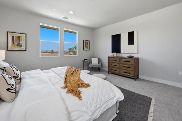 Image 18 of 41 For 41868 Volare Court