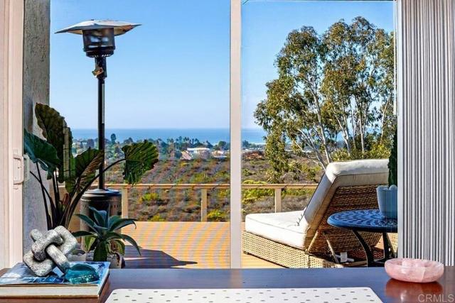 Detail Gallery Image 23 of 54 For 1762 Burgundy Rd, Encinitas,  CA 92024 - 3 Beds | 2/1 Baths