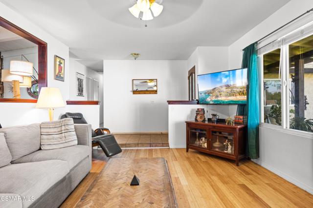 4931 Roundup Road, Norco CA: https://media.crmls.org/mediaz/4beed8e0-358c-461d-aa26-f14abd7586c4.jpg