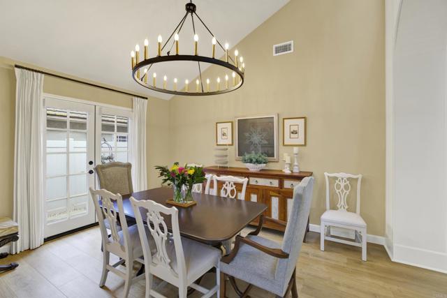 Detail Gallery Image 7 of 46 For 1251 Hatcreeck Ct, Vista,  CA 92081 - 3 Beds | 2/1 Baths