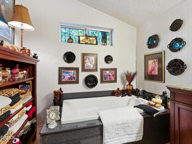 Detail Gallery Image 5 of 43 For 43300 Little River Airport Rd #38,  Little River_1,  CA 95456 - 3 Beds | 2 Baths