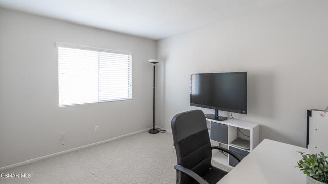 1796 Rock Spring Street, Newbury Park CA: https://media.crmls.org/mediaz/4bef7030-a805-484b-90f9-a2113b48628d.jpg