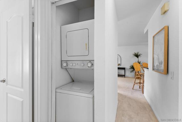 12550 Carmel Creek Rd, San Diego CA: https://media.crmls.org/mediaz/4bef7b6e-9251-496c-8c71-effb3c78d8db.jpg